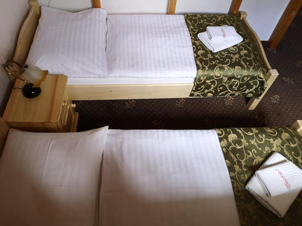 Svatojansky Kastiel Hotel Liptovsky Jan Luaran gambar