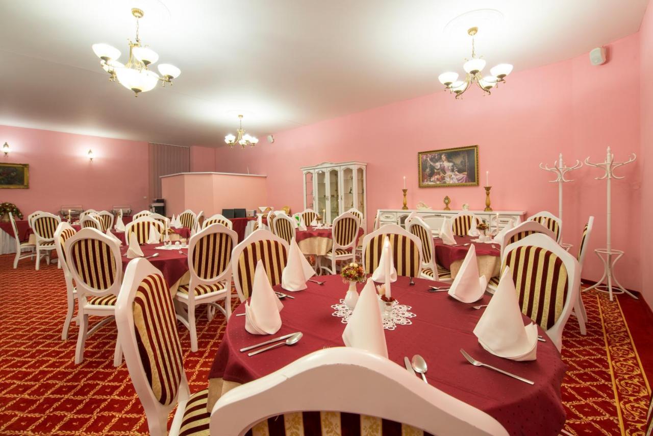 Svatojansky Kastiel Hotel Liptovsky Jan Luaran gambar